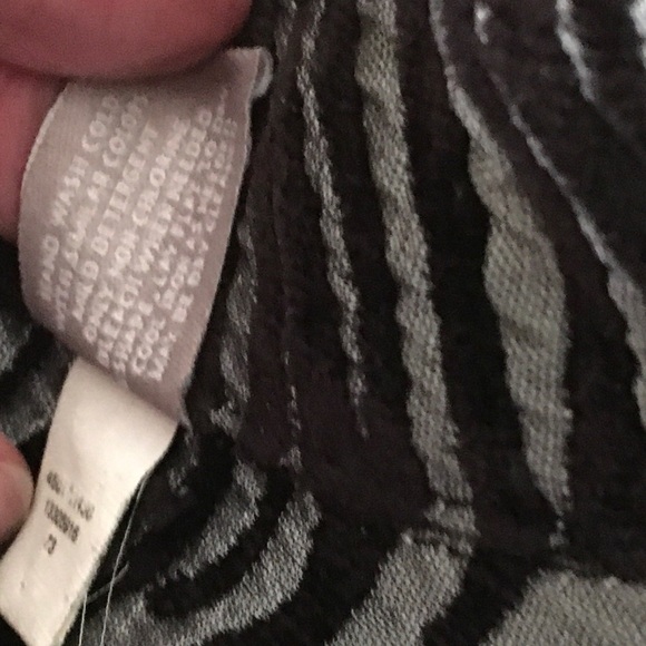 CHICO’S LIGHT JACKET - Picture 3 of 4